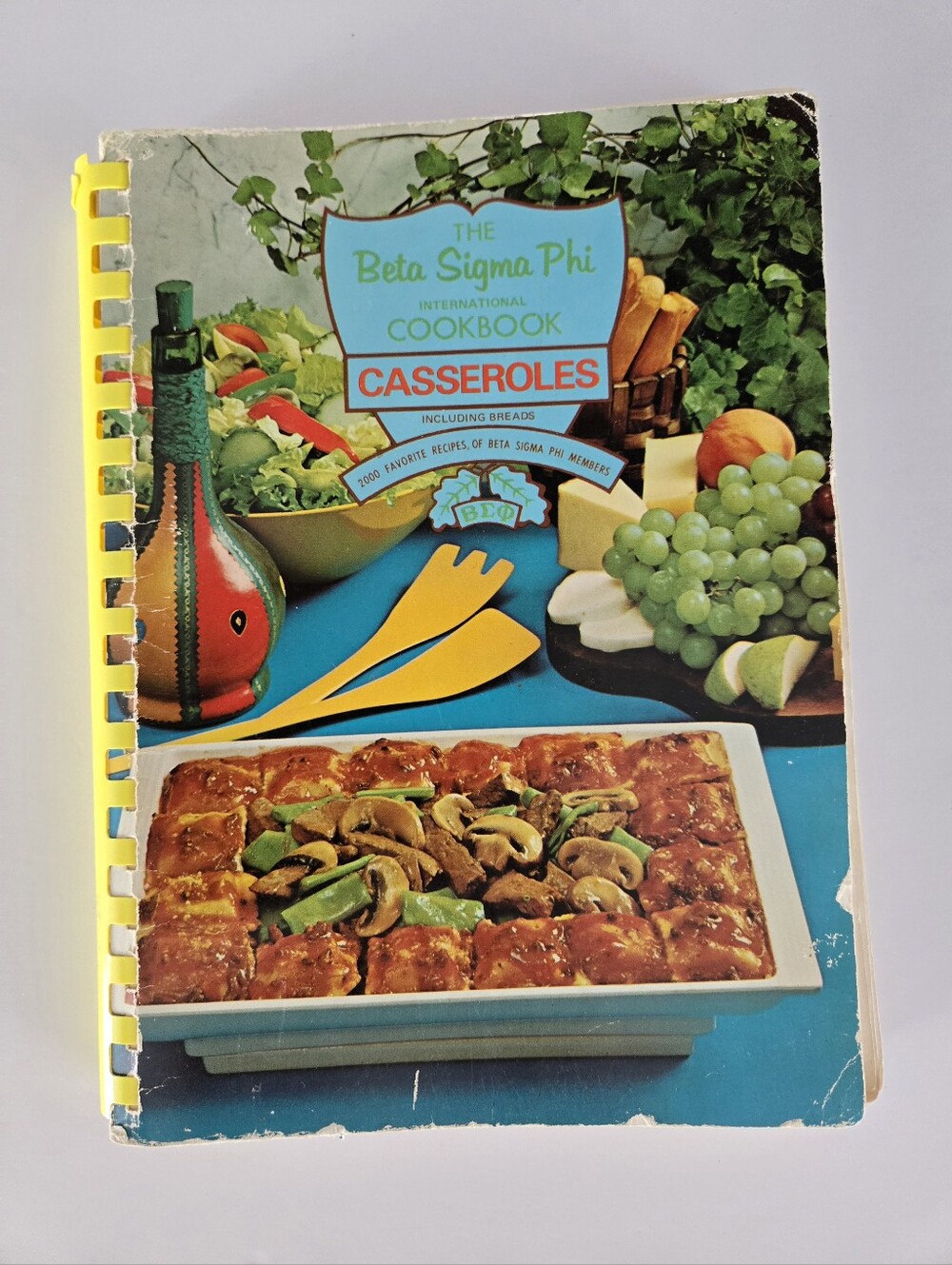 The Beta Sigma Phi International Cookbook: Casseroles Vtg